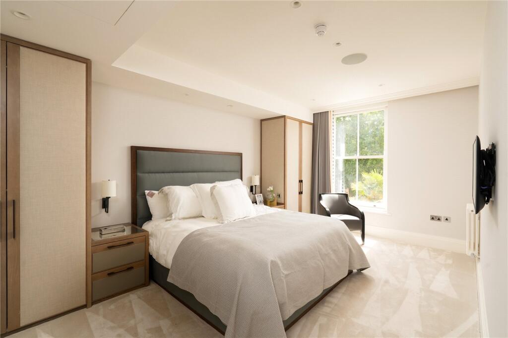 3 bedroom apartment for sale in Pont Street, Belgravia, London, SW1X